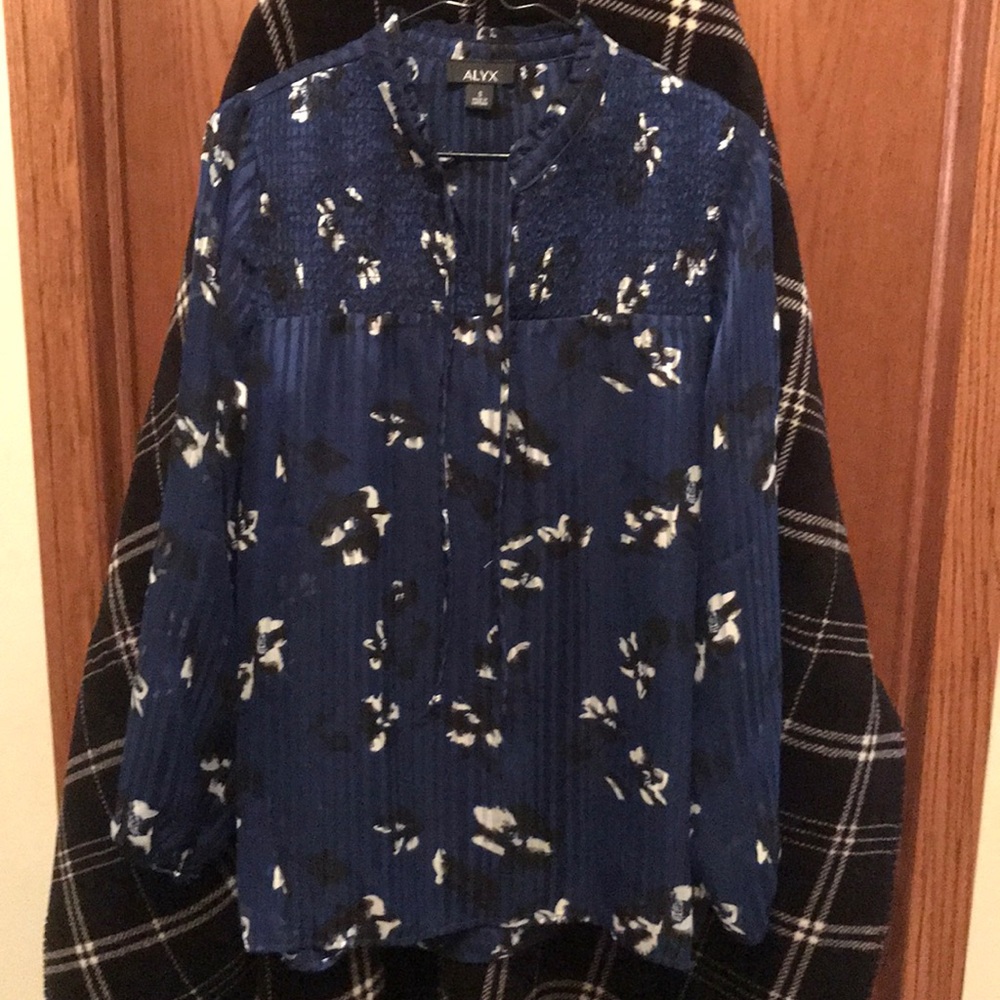 Long sleeve blouse NWOT